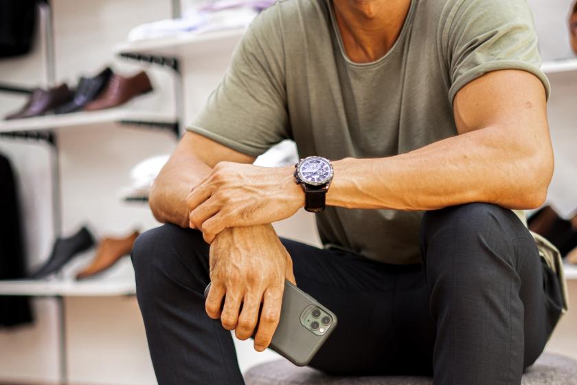 Von Rolex bis Omega: Die Lieblingsuhren von Baby Boomer bis GenZ | Credit: Moughit Fawzi - Unsplash