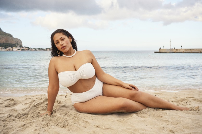 Cloud Dancer: Bikini für Curvys in der Pantone Farbe des Jahres | Swimwear von Zizzi