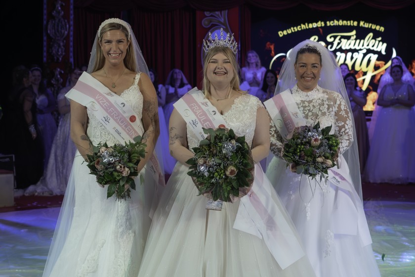 Deutschlands einzige Plus Size Misswahl: Die Siegerinnen der Fräulein Kurvig Wahl 2024 | Credit: Fraulein Kurvig | Sarah Becke