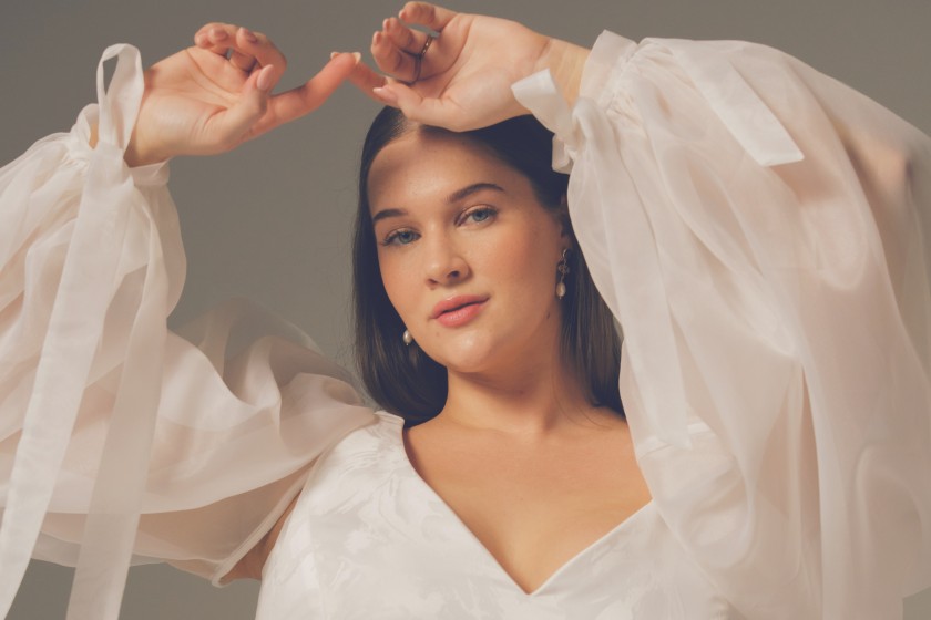 Brautkleid für Curvys aus der Kollektion von Hera Couture
