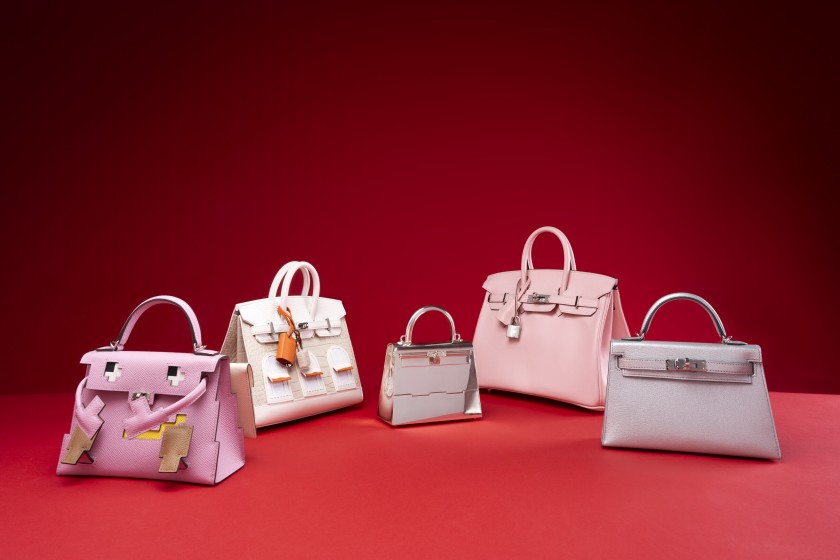 Taschenträume von Hermès? | v. l. n. r. KellyDole Picto, Birkin Faubourg Sellier, Mini Kelly, Birkin, Kelly | Foto: Christie's